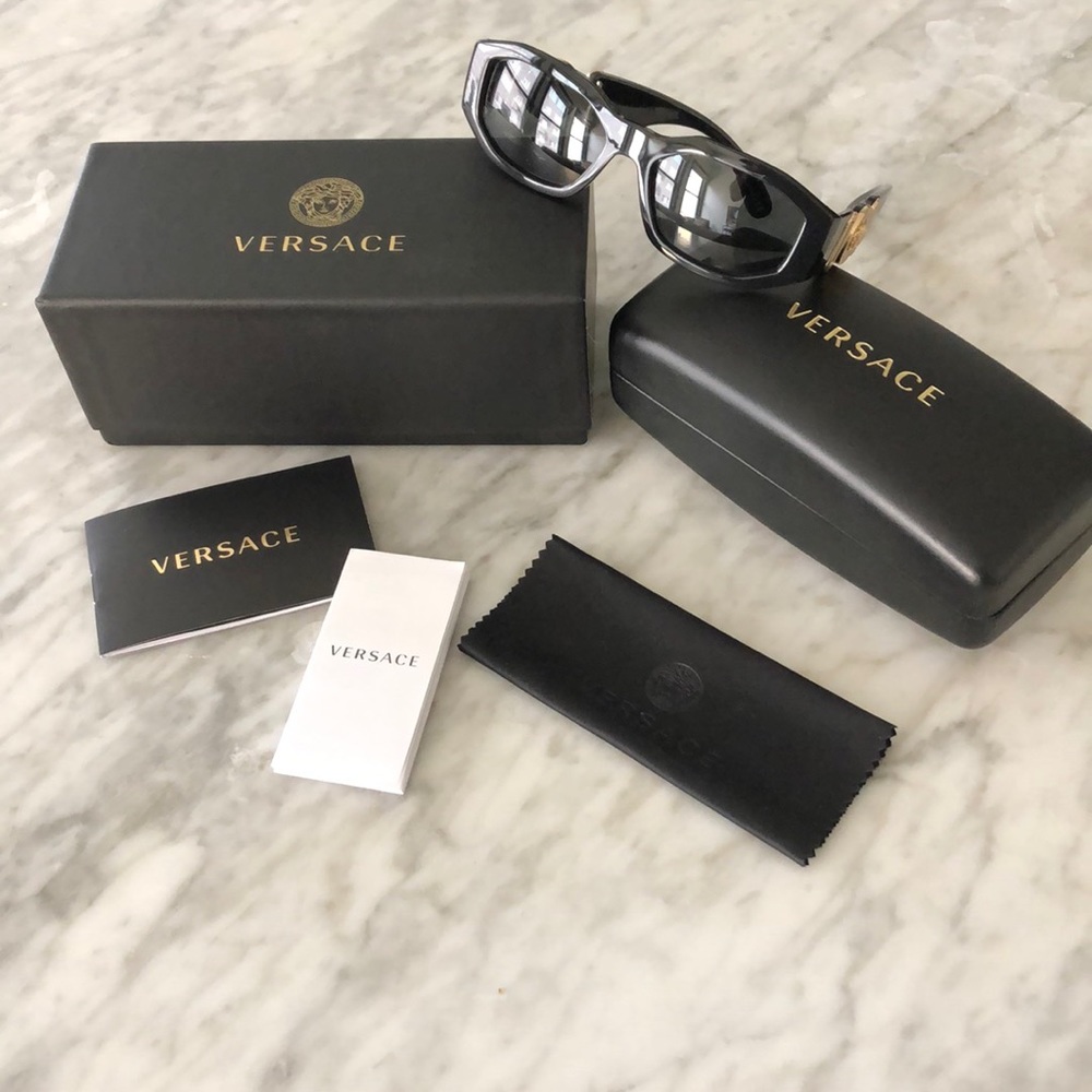 ICONIC Black Versace Sunglasses- PERFECT condition